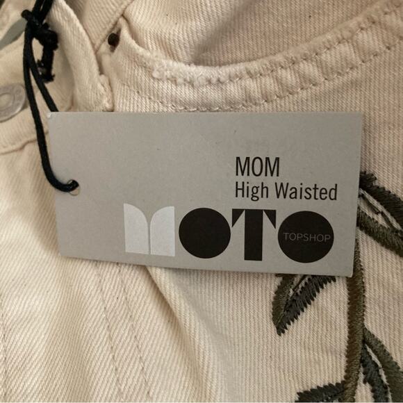 Topshop Moto Rose Embroidered Mom High Waisted Jeans Size 28x27 - Picture 4 of 11